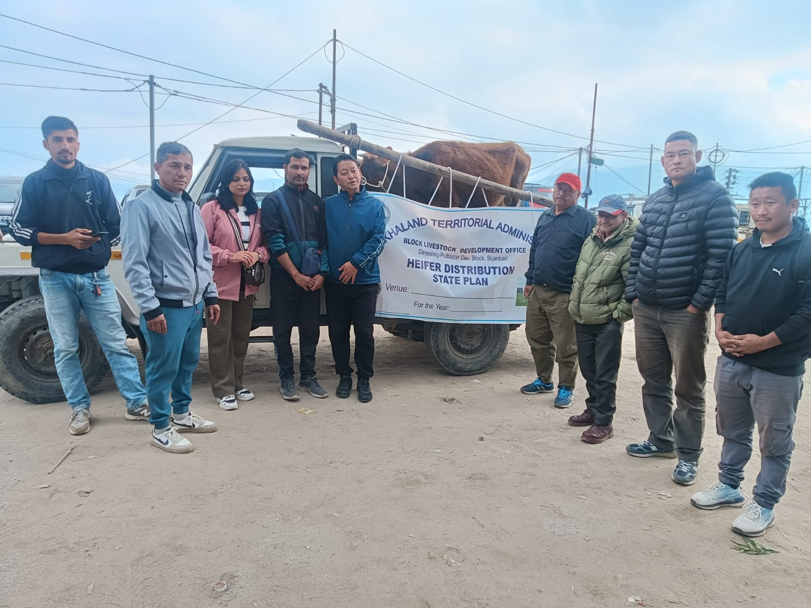 आपदामा परेका पीडितहरूलाई गाई प्रदान