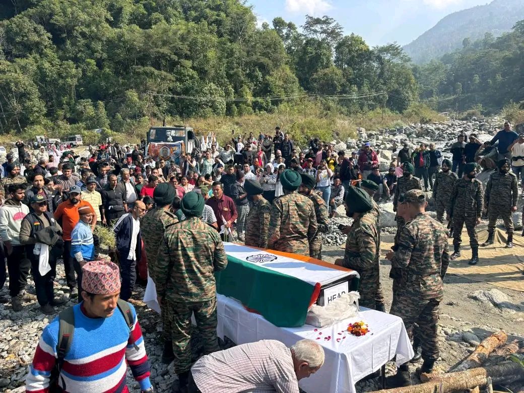 शहीद दिपक पोखरेलको सैन्य सम्मानसङ्ग अन्तिम संस्कार