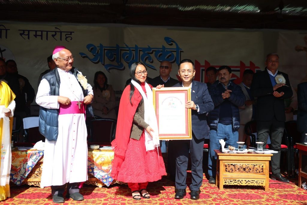 A ceremony was held to mark the main 3 achievements