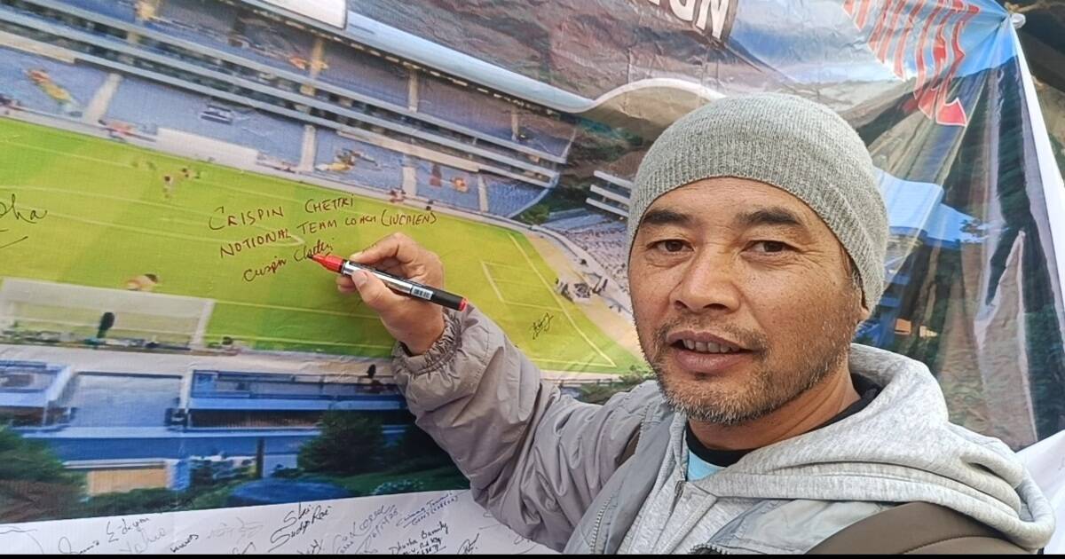 स्टेडियम निर्माण कमिटीद्वारा हस्ताक्षर अभियान