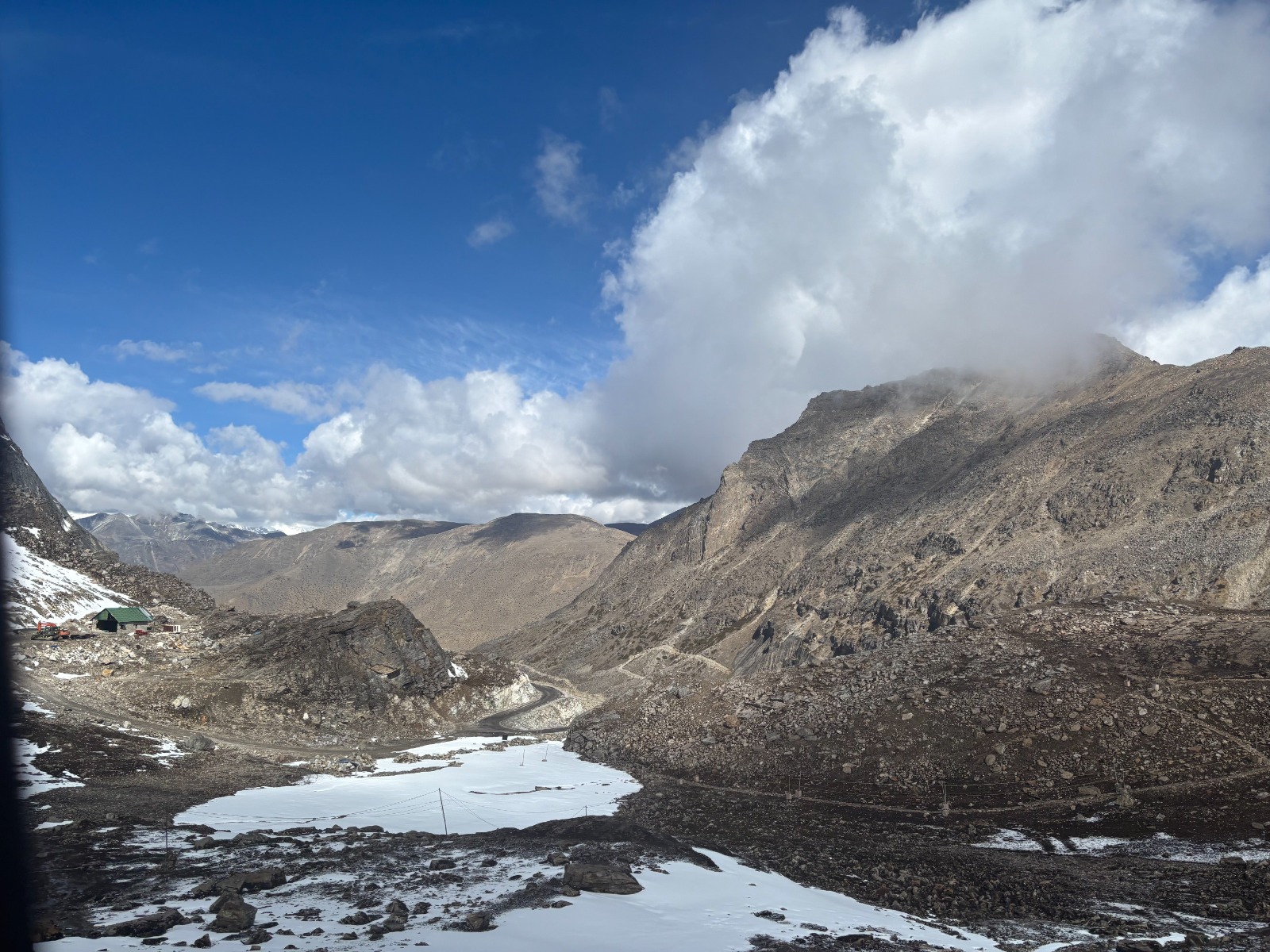 तेस्रोध्रुवकापग्लँदैगरेकोहिमनदीहरूकोक्यास्केडिङ्प्रभाव: खाङ्चेन्जोङ्गाल्यान्डस्केपकाकेहीदृष्टान्तहरू