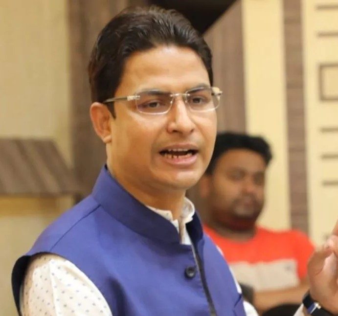 सांसद विष्टले 313 प्रति जनाए सहानुभुति