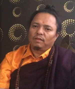 313 शिक्षक-शिक्षिकाको साथमा पेम्बा रिम्पोर्छे