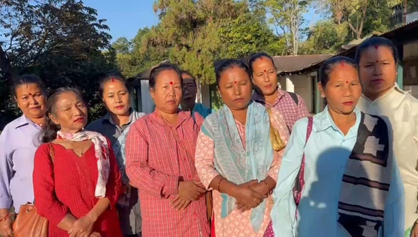 ङ्भ्यू चियाबारीका श्रमिकहरूले गत तीन महिनादेखि दैनिक हाजिरा र वेतन दिइएको छैन