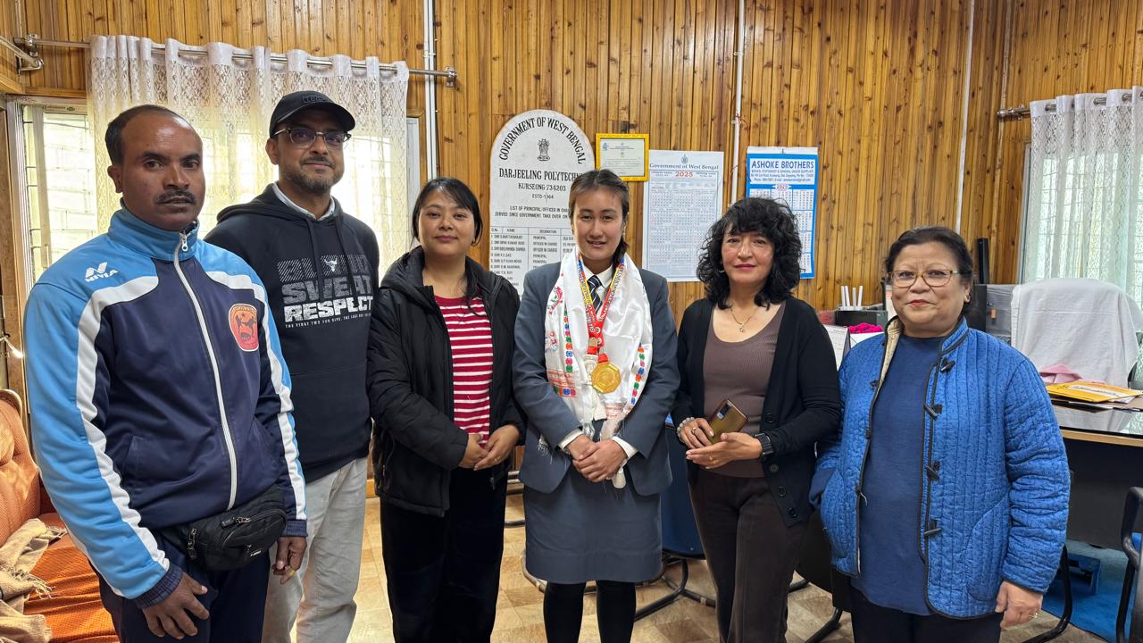 आसना छेत्रीलाई तिनको उपलब्धिको निम्ति सम्मान जनाइयो