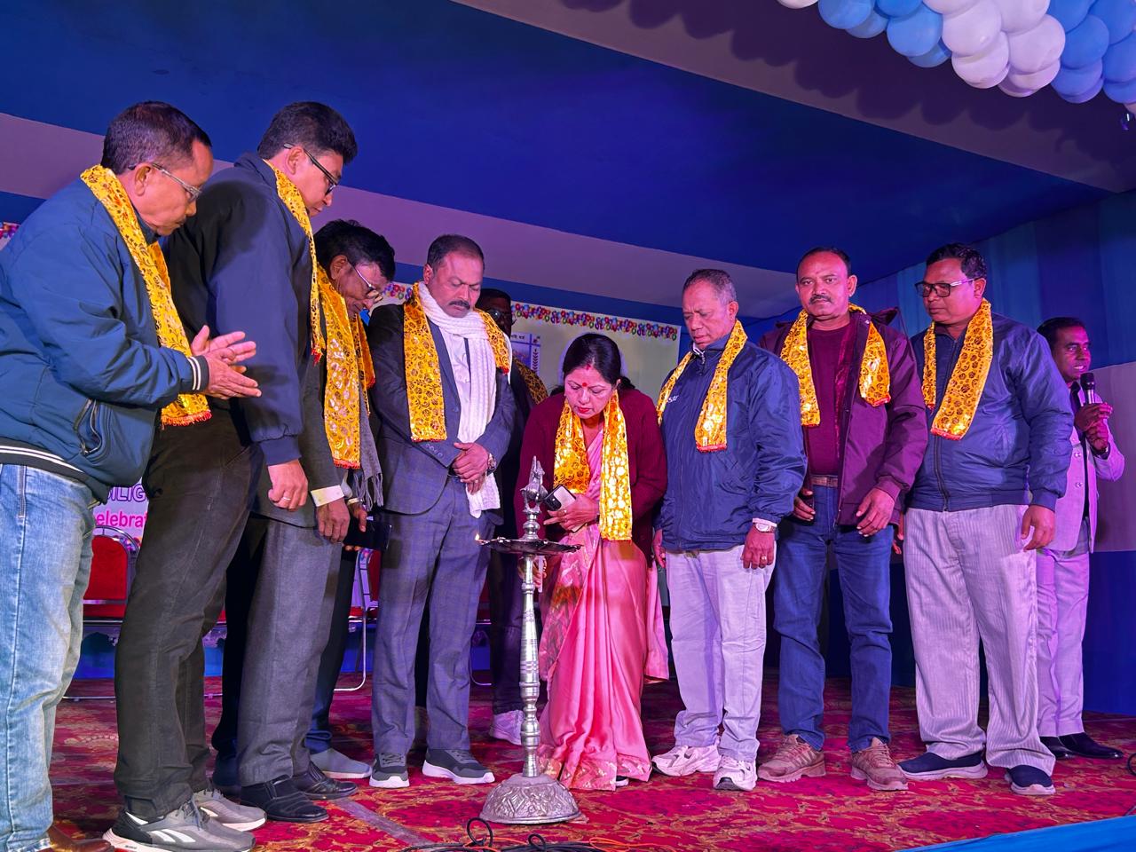 Read more about the article वार्ड ४३ को “आलिङ्गन उत्सवमा वरिष्ठ नागरिकहरु सम्मानित