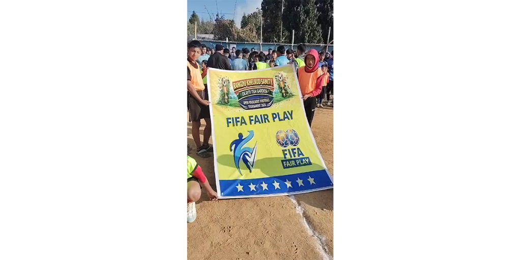 Open football competition started at Mile Pandhrasere playground