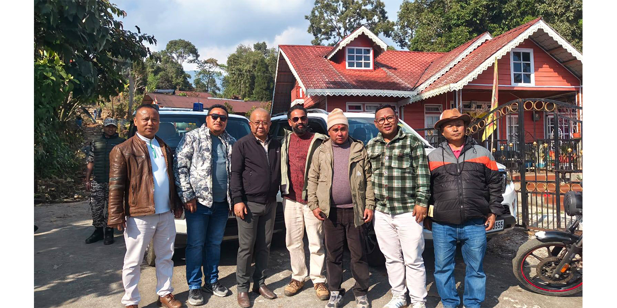 Read more about the article धाप गाउँ प्राथमिक पाठशालाले बल्ल पायो काँचुली फेर्ने अवसर