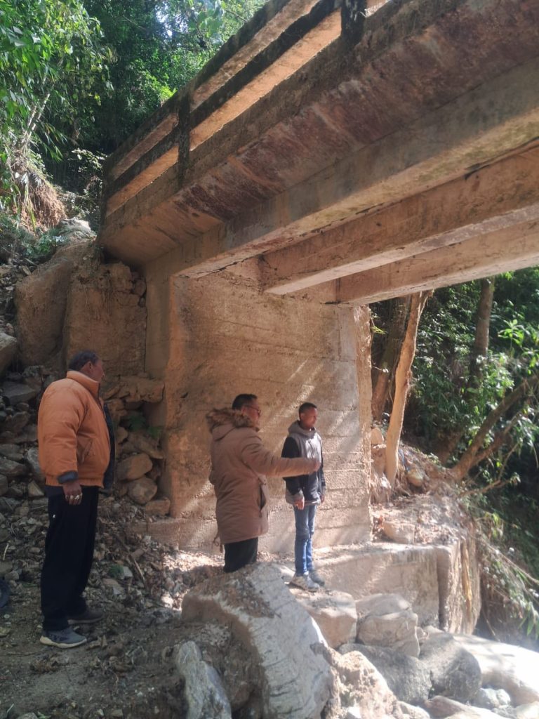 Inspection to repair dry aggregate roads by IGJF