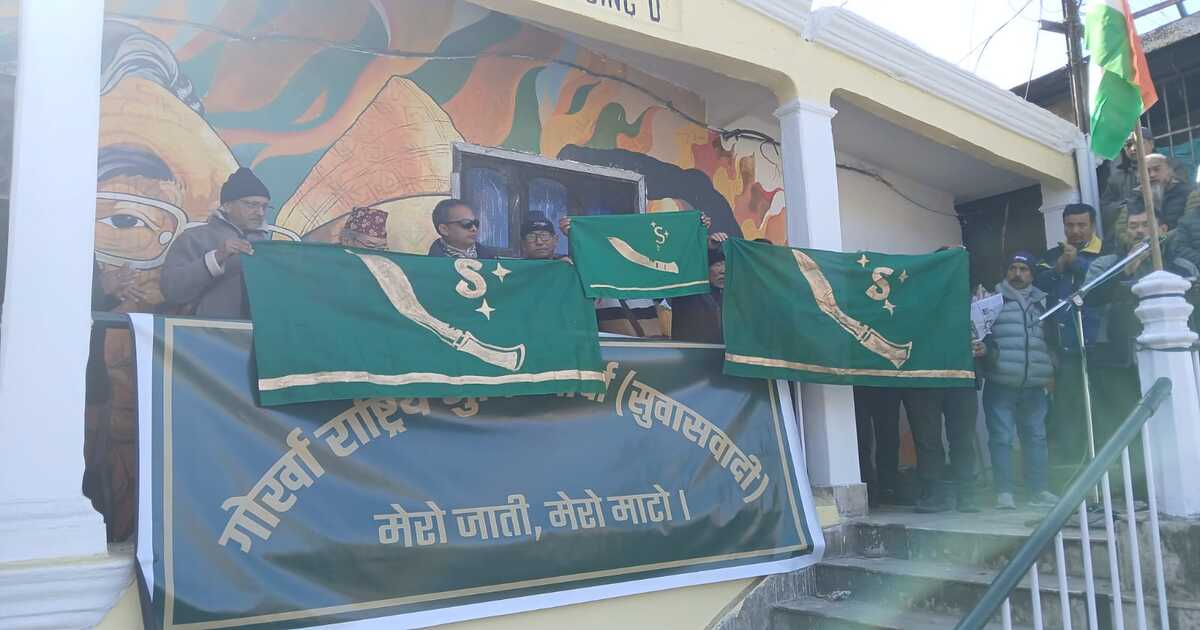 Read more about the article अदालतबाट अनुमति ल्याएर गोरामुमो(एस)-ले दार्जीलिङ वीचबाट छैटौं अनुसूची मुद्दा  बौराए