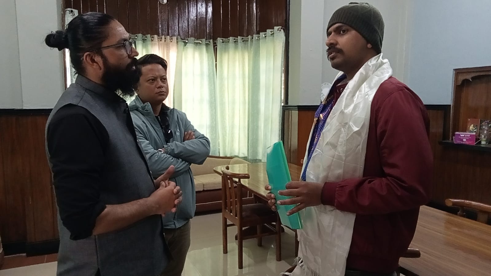 Read more about the article आईजीजेएफ प्रतिनिधि टोलीद्वारा डीएचआर निर्देशकसित भेट