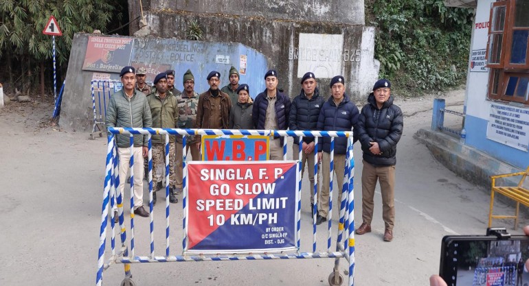 Read more about the article आबकारी र पुलिसको संयुक्त नाका अभियान 