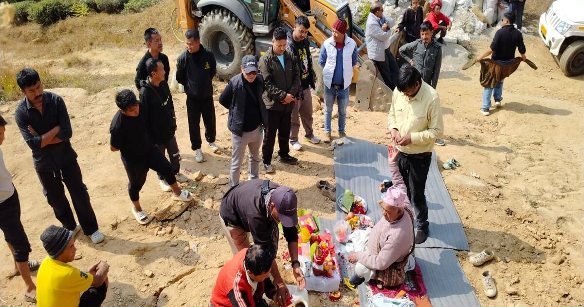 Read more about the article तामसिङ भएर थापाधुरासम्म जाने रोडको निर्माण कार्य शुरु