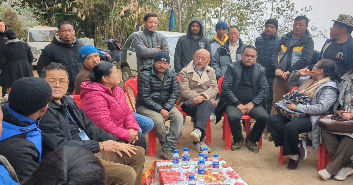Read more about the article आइजीजेएफ प्रमुख अजय एडवर्डसद्वारा आलुबारी जंगल बस्ती भ्रमण