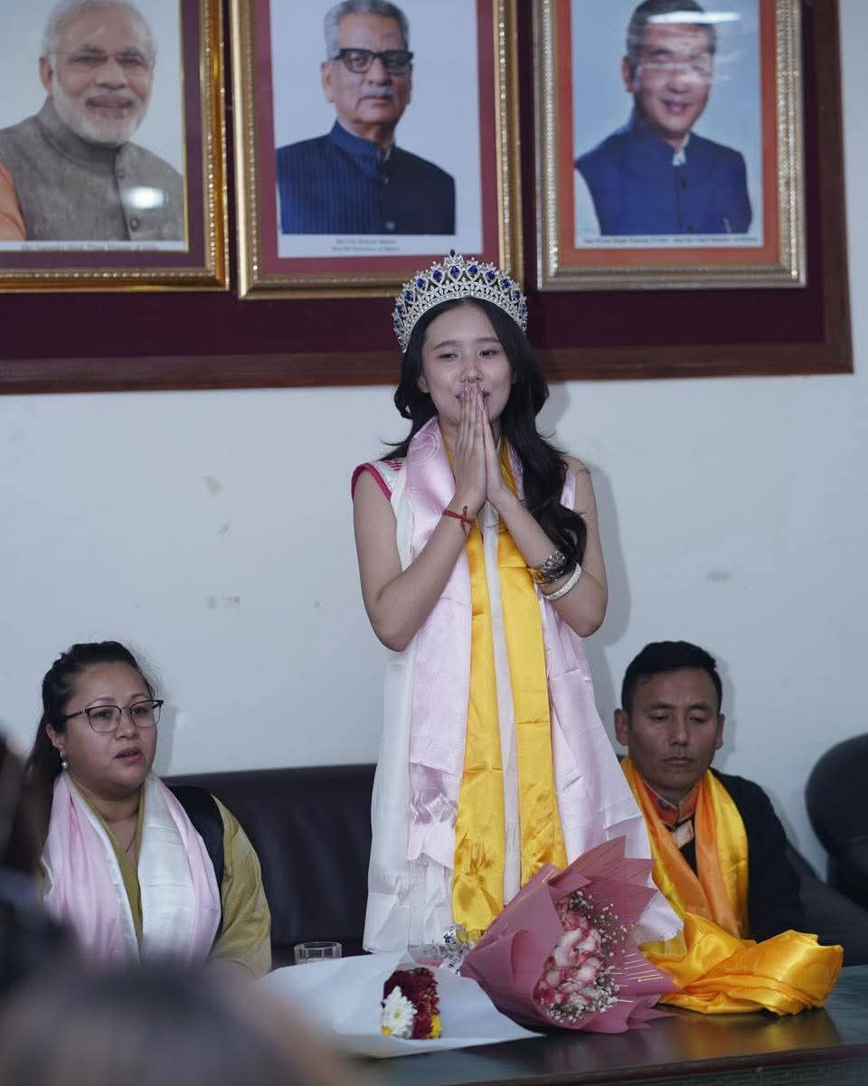 Read more about the article मेगा मिस नर्थइस्ट २०२६, तेन्जिङ छोदेन शेर्पालाई स्वागत