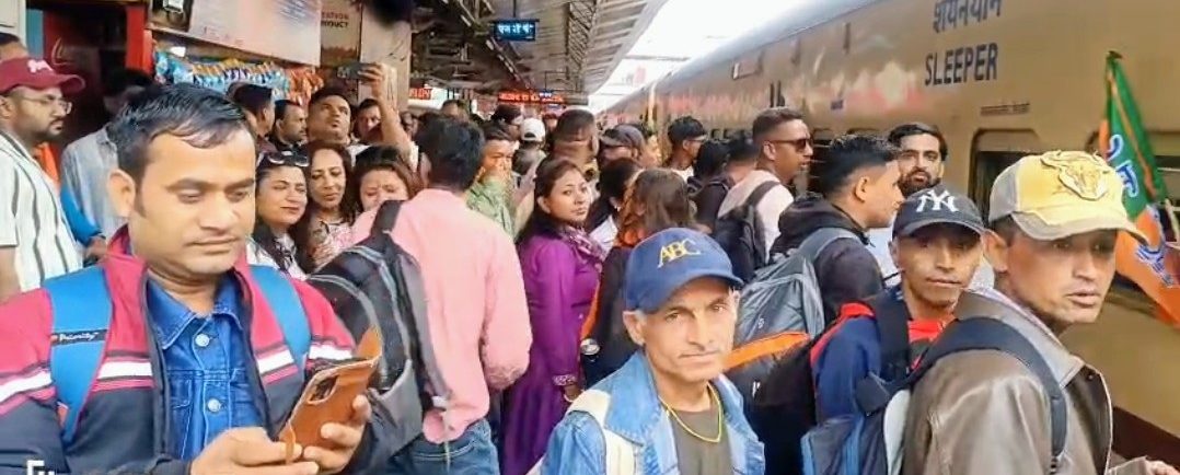 Read more about the article पहाड़बाट 7 सय भन्दा अधिक भाजपा समर्थक अनि कार्यकर्ता कलकत्ताको ब्रिगेड मैदानमा