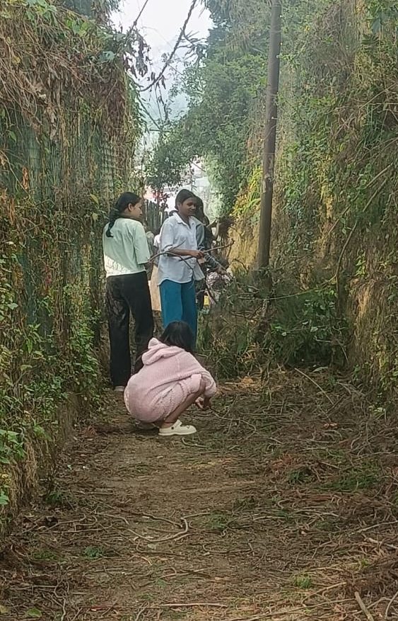 Read more about the article हुरी बतासले गरिदिएको बिगार सम्हल्न जनसाधरण व्यस्त