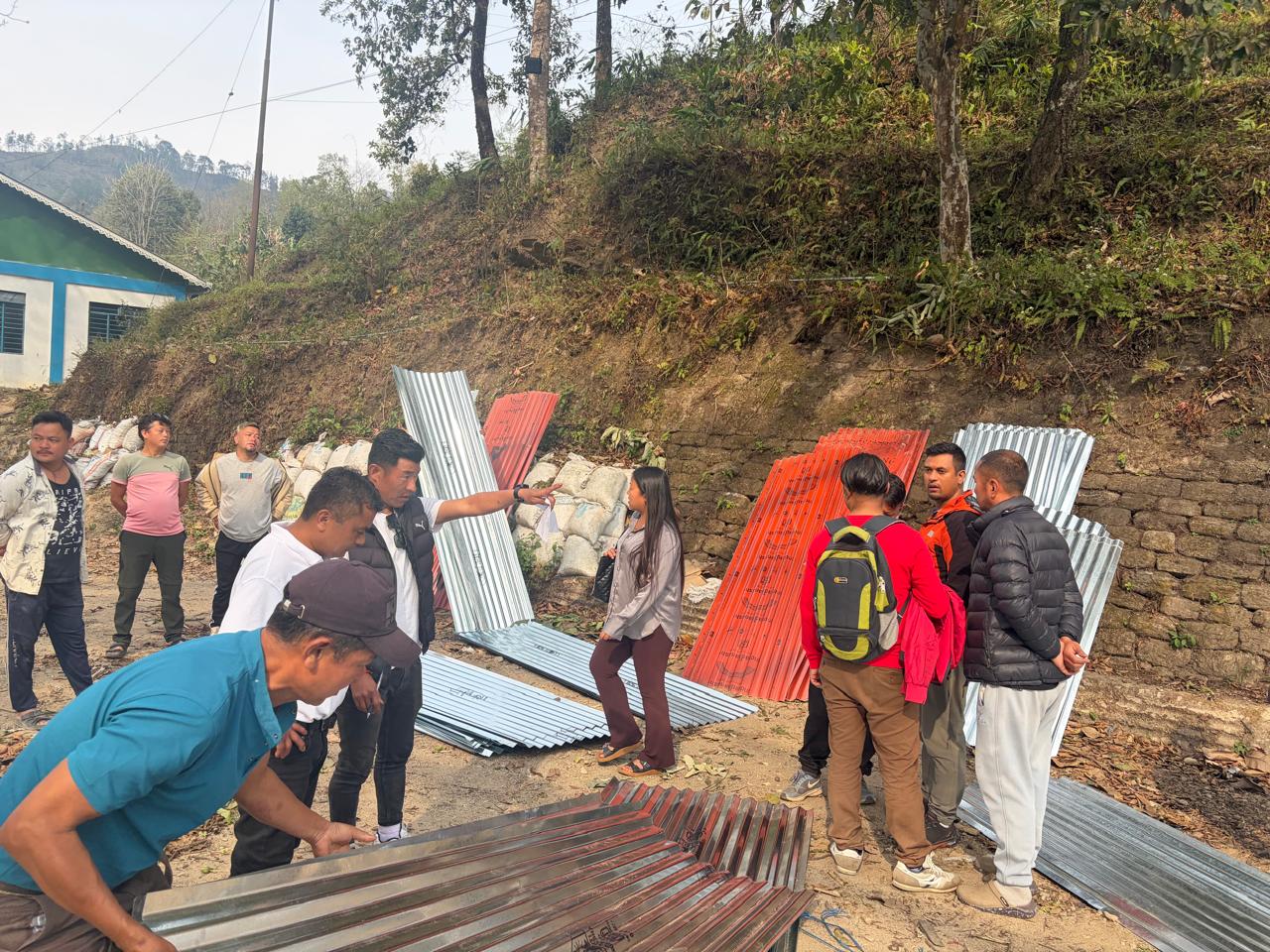 Read more about the article भागोप्रमो तकदाह-ग्लेनवर्ण समष्टिद्वारा हावाहुरी प्रभावित परिवारलाई राहत 