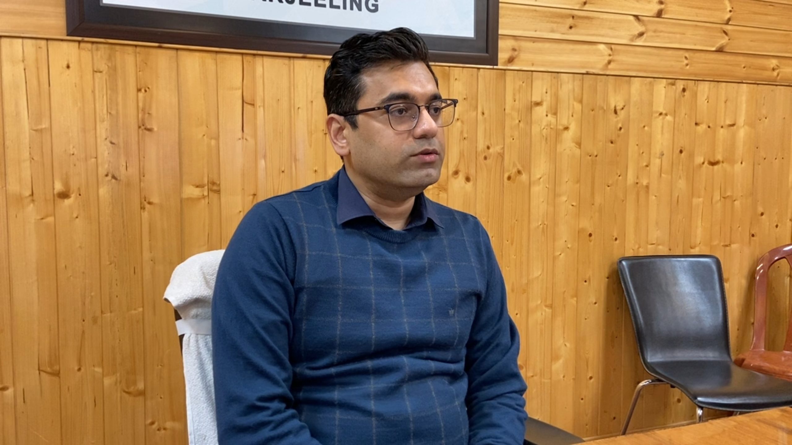 Read more about the article निष्पक्ष र भयरहित चुनाउ गराउन तयार प्रशासन