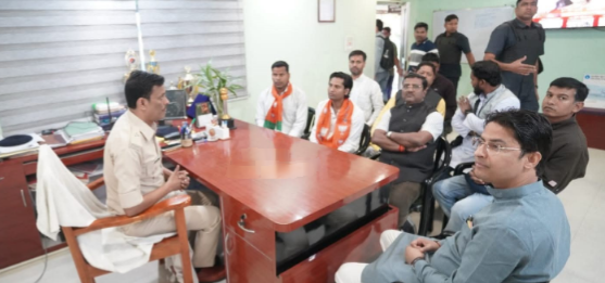 BJP workers attack chopra