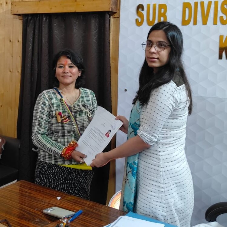 Read more about the article आईजीजेएफ उम्मेद्वार बन्दना राईले बुझाइन् नामाङ्कन