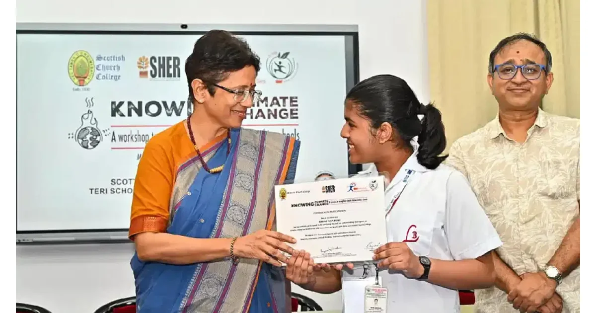Read more about the article विद्यार्थीहरूको नयाँ पहल: कोलकातामा ‘जलवायु राजदूत’ कार्यक्रम सुरु
