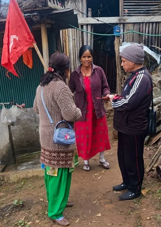 Read more about the article माकपा प्रार्थी चुनाउ प्रचारमा व्यस्त