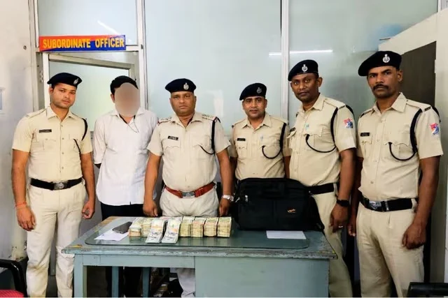 RPF cash seizure Kolkata