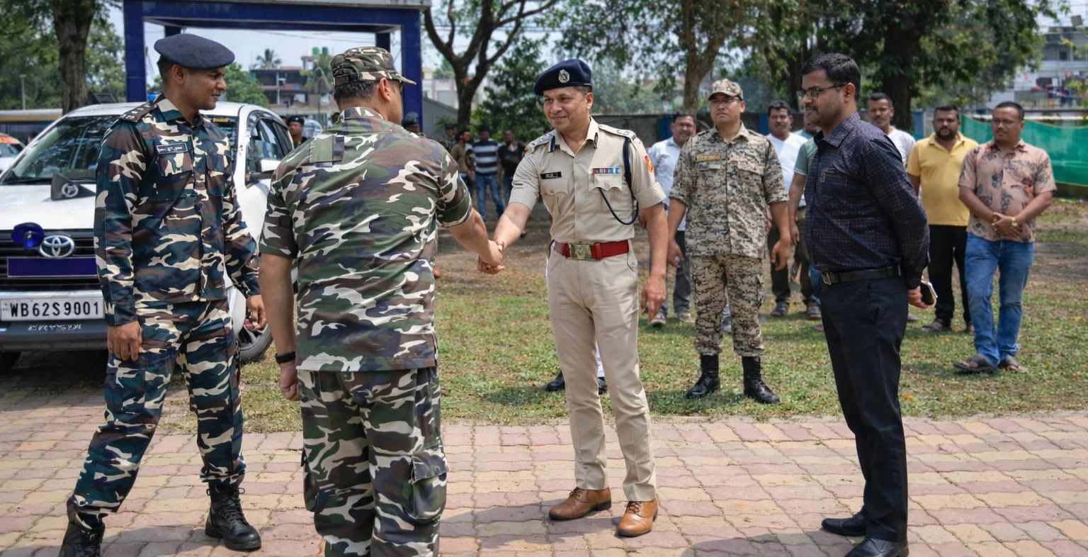 Read more about the article शान्तिपूर्ण मतदान गर्न मतदाताहरूलाई सिलगढीका पुलीस आयुक्तको अपील