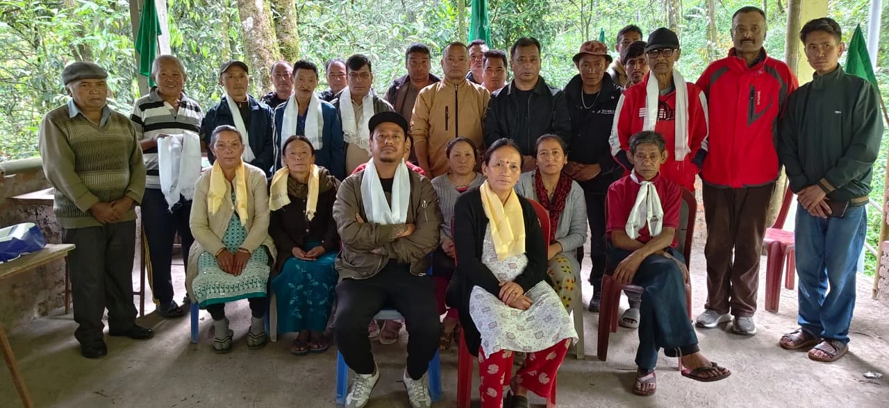 Read more about the article दार्जीलिङको सोनादा भाङबारीबाट २० घर परिवार गोरामुमोमा सामेल