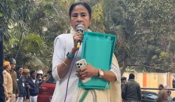 Mamata banerjee Protest Kolkata