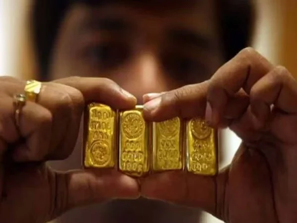 Gold price fall India