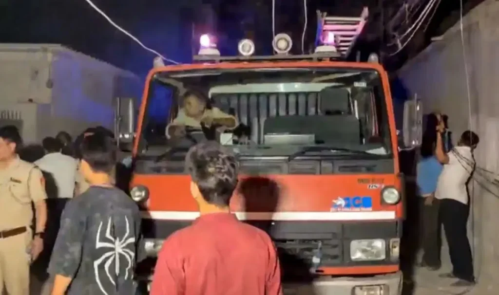 Saket building collapse