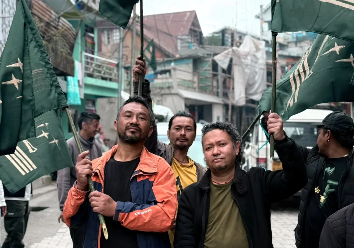 मानेभञ्ज्याङ बजारमा गोरायुमोद्वारा हरियो झण्डा अभियान सम्पन्न