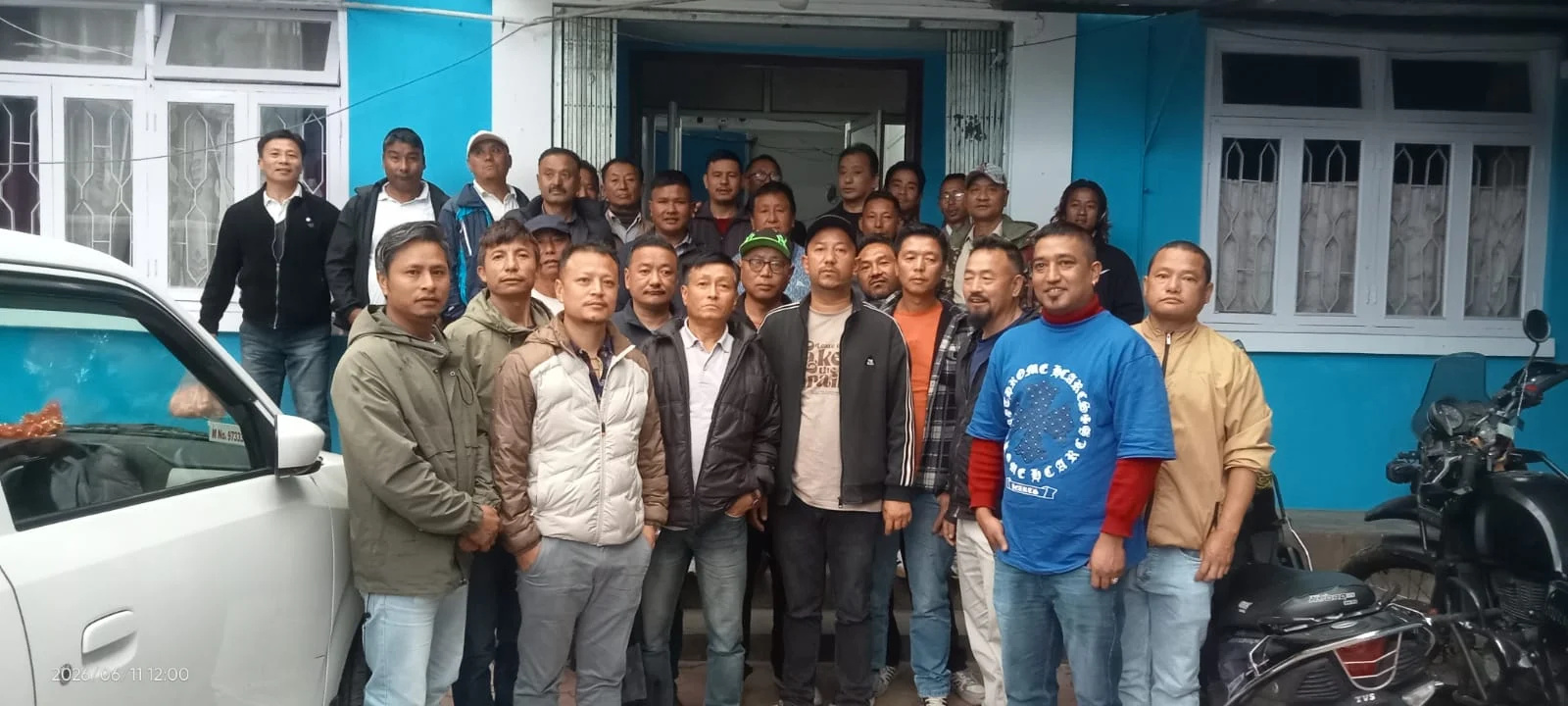 गोरामुमो सुके ब्लक कमिटीद्वारा खण्ड विकास अधिकारीलाई ज्ञापनपत्र 