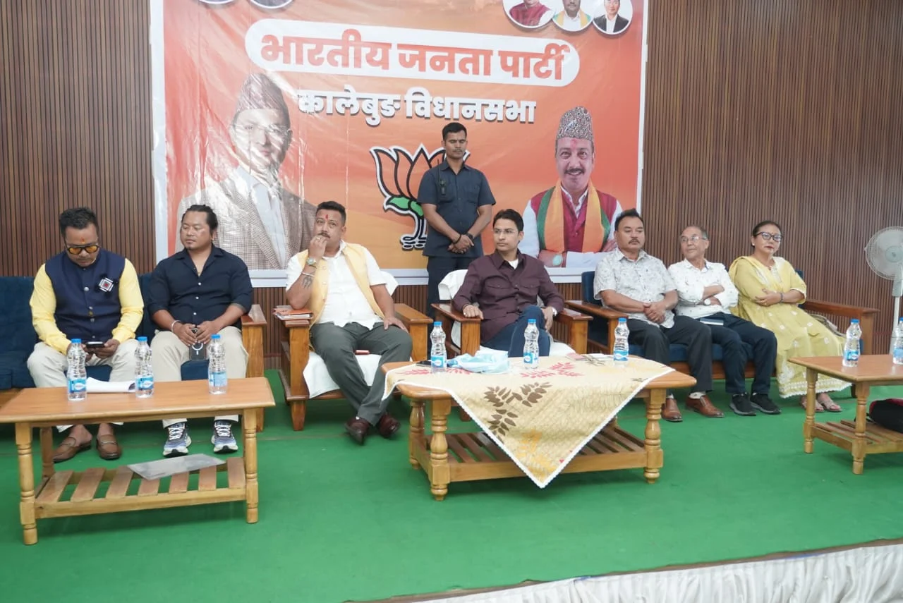 विष्टद्वारा भाजपा कालिम्पोङ विधान सभा संगठनात्मक बैठकको अध्यक्षता
