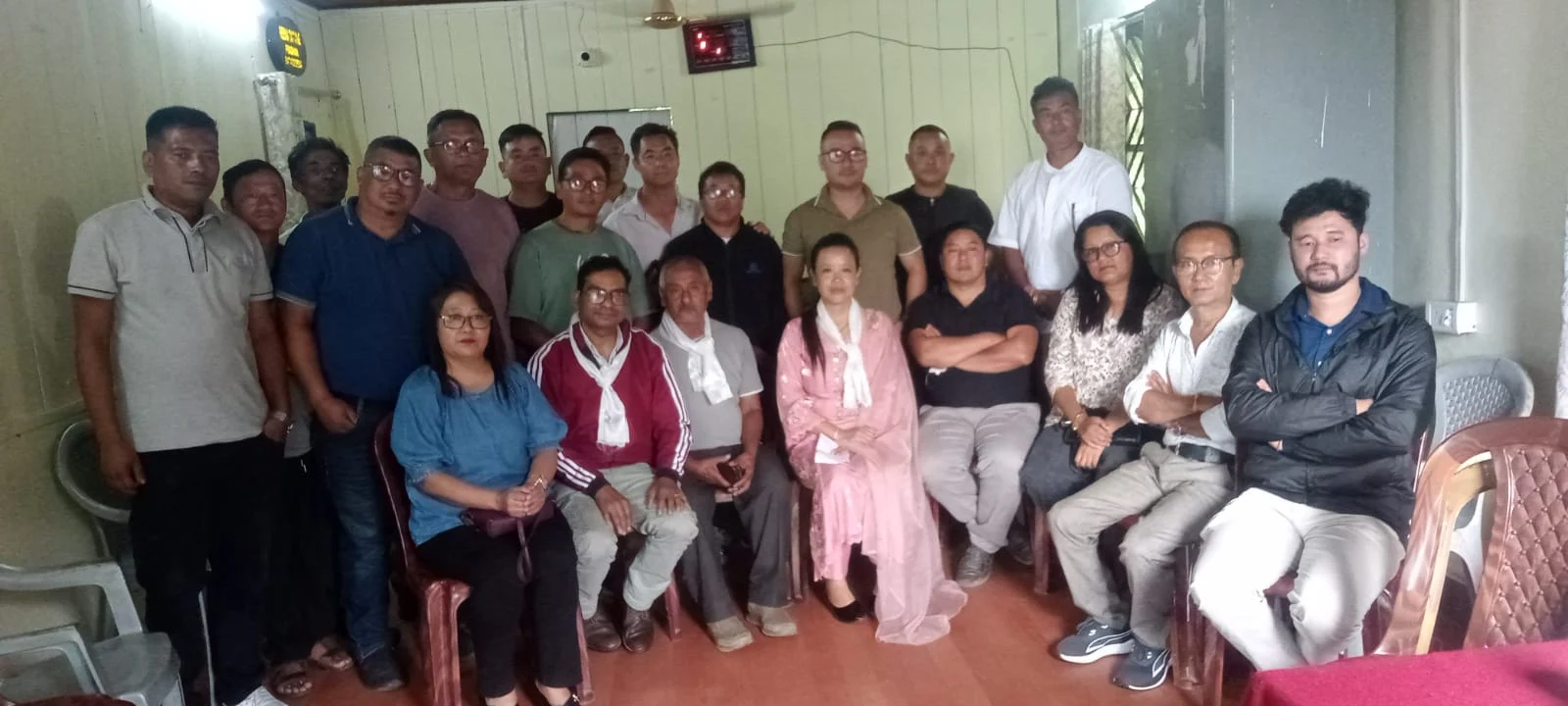 Read more about the article गोजमुमो टोलीद्वारा सिटोङ -३ ग्रामपञ्च्यात कार्यालयसंग भेटवार्ता