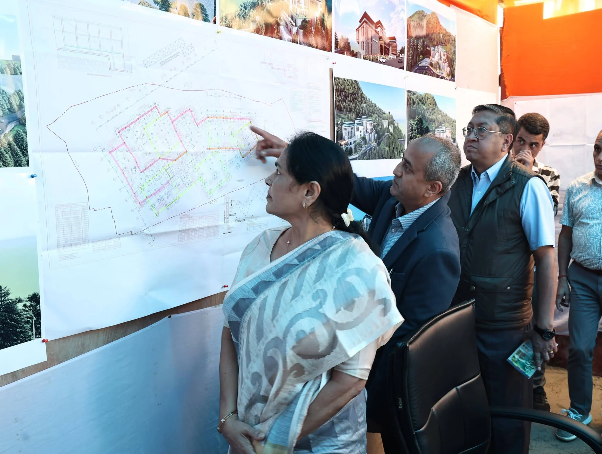 मन्त्री करन्दलाजेद्वारा पीएम एकता मल्ल र हेलेन लेप्चा कलेजको समीक्षा