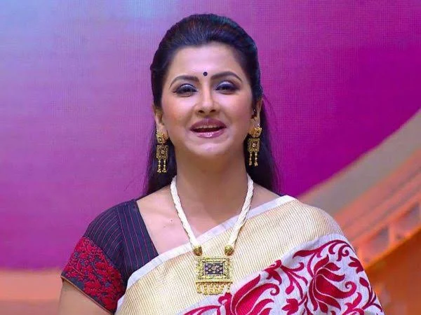 TMC Rachna Banerjee rebel MPs Mamata