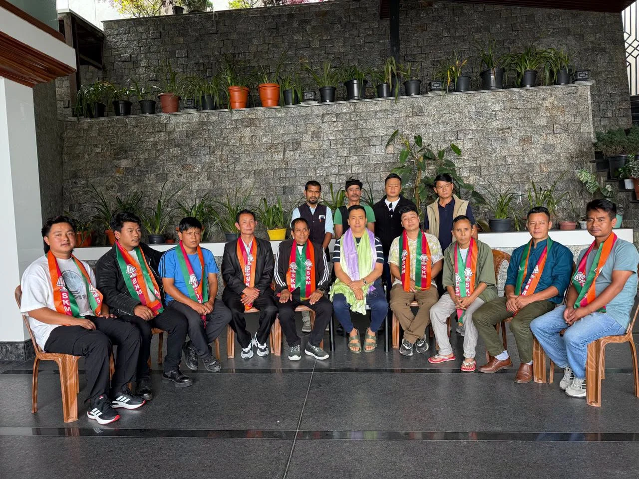 बर्फुङ एसडीएफ पार्टीका ३० घर पूर्ण हृदयले एसकेएम पार्टीमा सामेल
