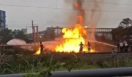 हल्दिया पेट्रोकेमिकल्समा आगलागी: भीषण डढेलो के कारणले भयो? कम्पनीद्वारा विज्ञप्ति जारी