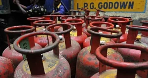 Commercial LPG Cylinder Price Cut