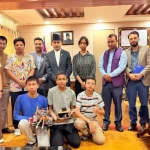 एआई फर ग्लोबल समिटमा सहभागी विद्यार्थीहरूद्वारा सञ्चारमन्त्रीसँग भेट