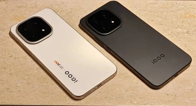 मेमोरीको मूल्य बढ्दै जाँदा iQOO १६ को भारतमा लन्च रद्द हुन सक्छ
