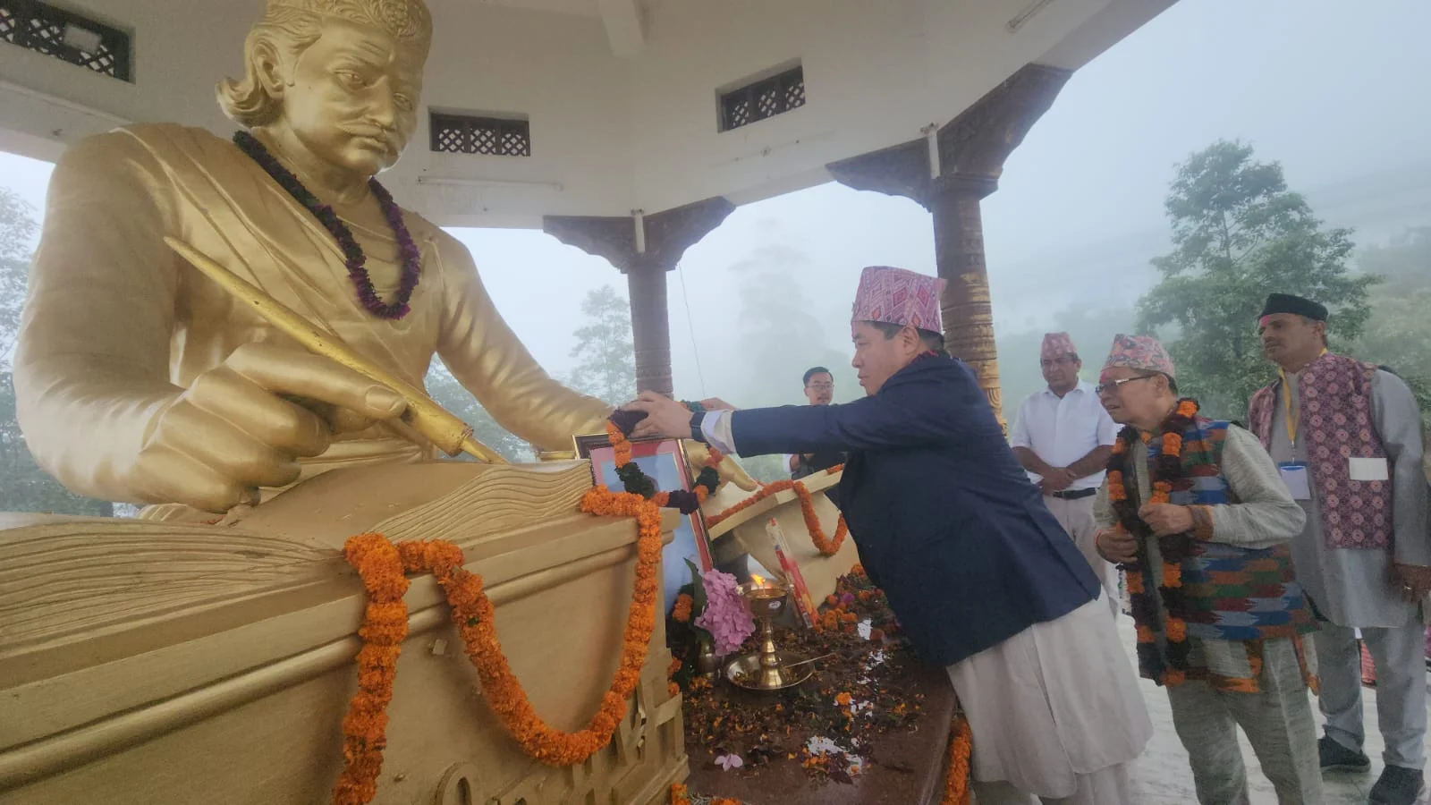 गजिङकाे सार्वजनिक भवनमा २१२औं भानु जयन्ती समारोह सम्पन्न