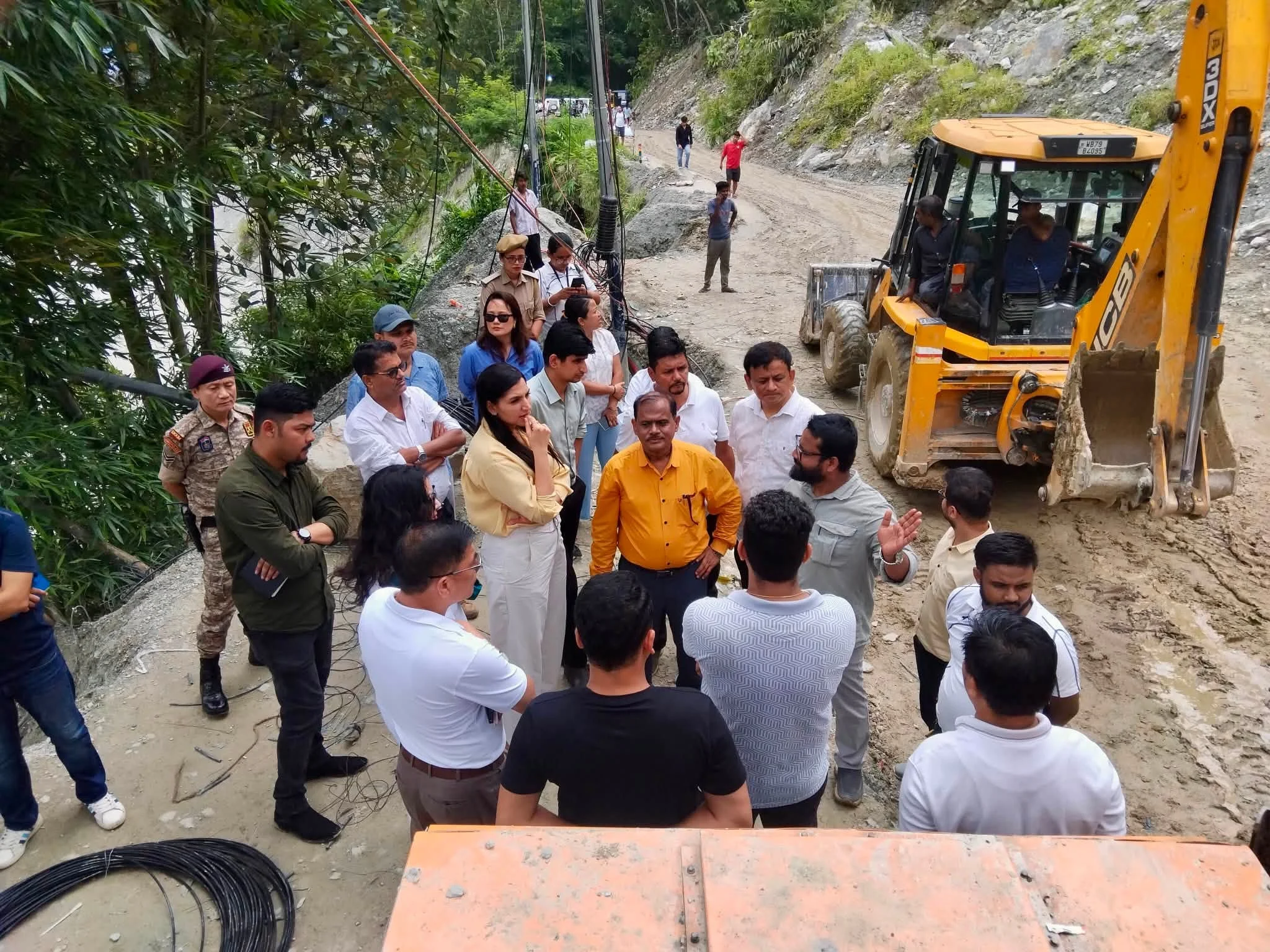 राष्ट्रिय राजमार्ग-१०को निरीक्षणः पुनर्स्थापना कार्यमा तीव्रता दिन जोड