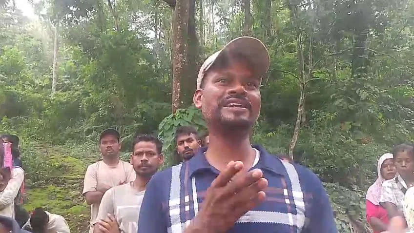 Read more about the article भारत-नेपाल सीमा लोहागढमा खाद्य विभागको लापरवाही: २१० बासिन्दाको राशन कार्ड रद्द, जीवितलाई ‘मृत’ घोषित गरिएपछि आक्रोश