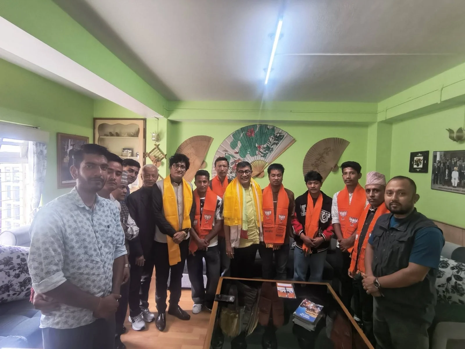 नाथाङ-माछोङ समष्टिका 6 युवा भाजपामा सामेल