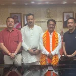 रासन कार्ड विवादलाई लिएर पहाड़का तीन विधायले भेट गरे मन्त्री अशोक किर्तनिया