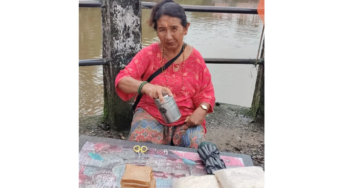 “जबसम्म मिरिक झीलमा माछा रहन्छ, तबसम्म हाम्राे जीवन चल्छ”: स्थानीय व्यवसायी ममता तामाङ
